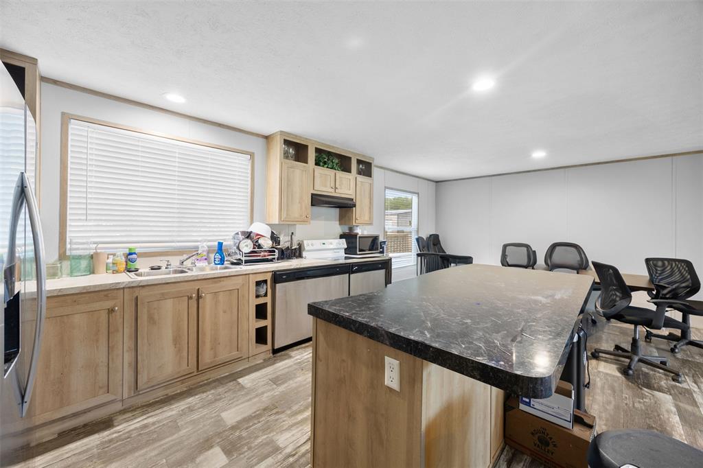 101 107 Syble Jean Dr, Burleson, TX 76028 photo