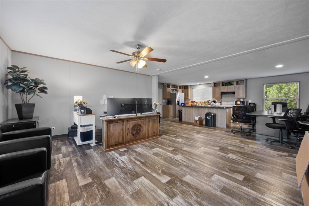101 107 Syble Jean Dr, Burleson, TX 76028 photo