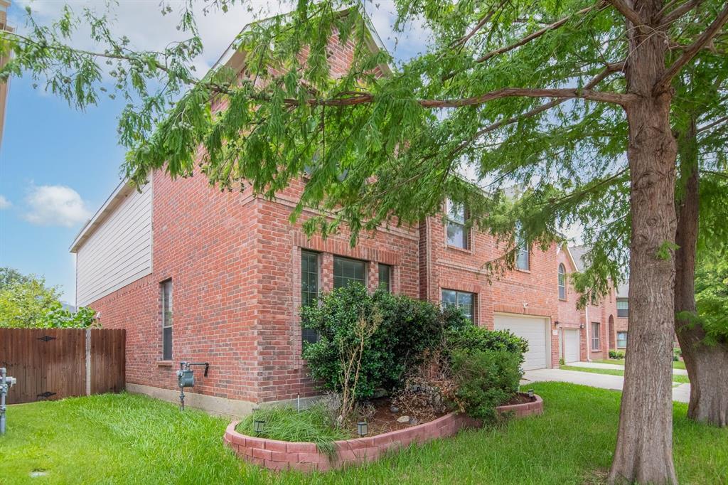 1429 Pepperidge Ln, Fort Worth, TX 76131 photo