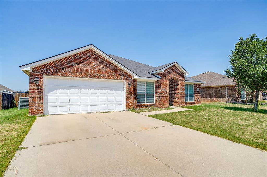 2214 Taylor Dr, Weatherford, TX 76087 photo