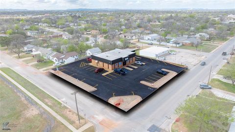 Retail in Abilene TX 1917 S 20th Street.jpg