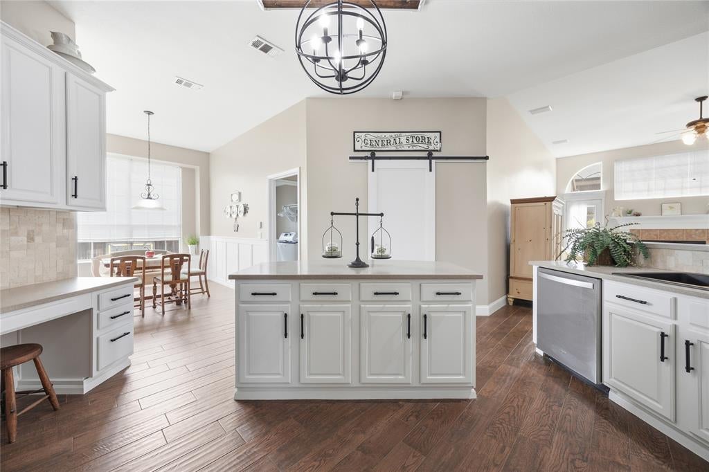 1004 Dover Heights Trl, Mansfield, TX 76063