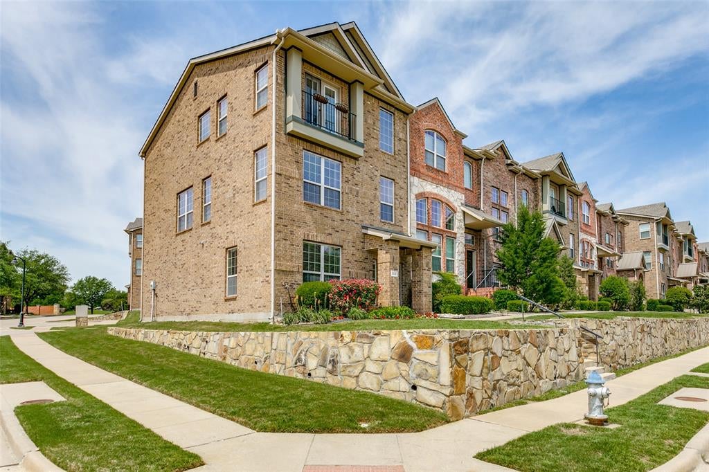 2125 Mcparland Ct, Carrollton, TX 75006 photo