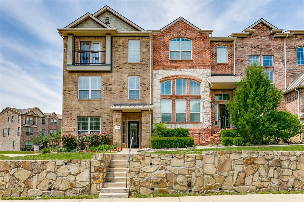 2125 Mcparland Ct, Carrollton, TX 75006 photo