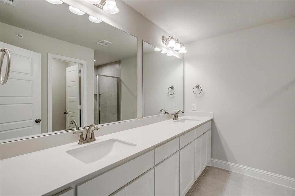 815 Homeplace Cir, Mansfield, TX 76063 photo