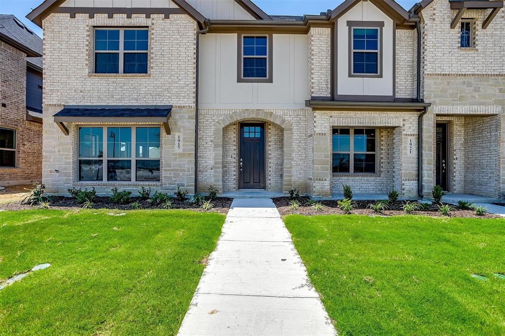815 Homeplace Cir, Mansfield, TX 76063 photo