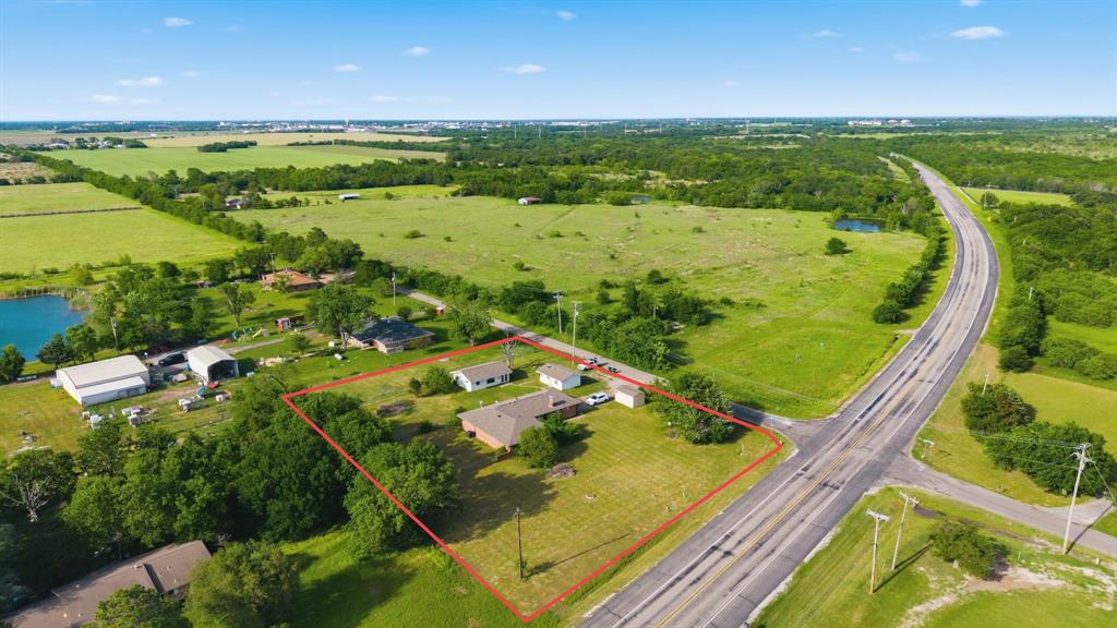 11800 Hallmark St, Greenville, TX 75402