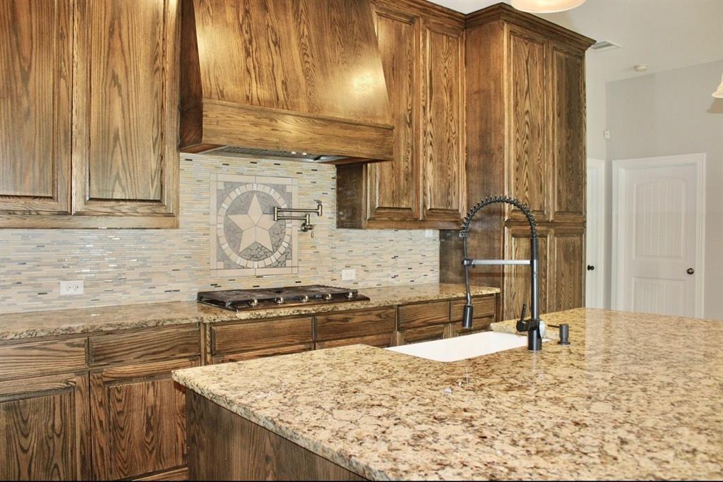 722 Clements Ave, Van Alstyne, TX 75495 photo