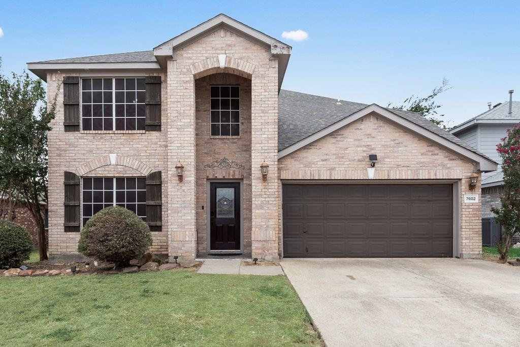 7602 Stanhope Ln, Arlington, TX 76001