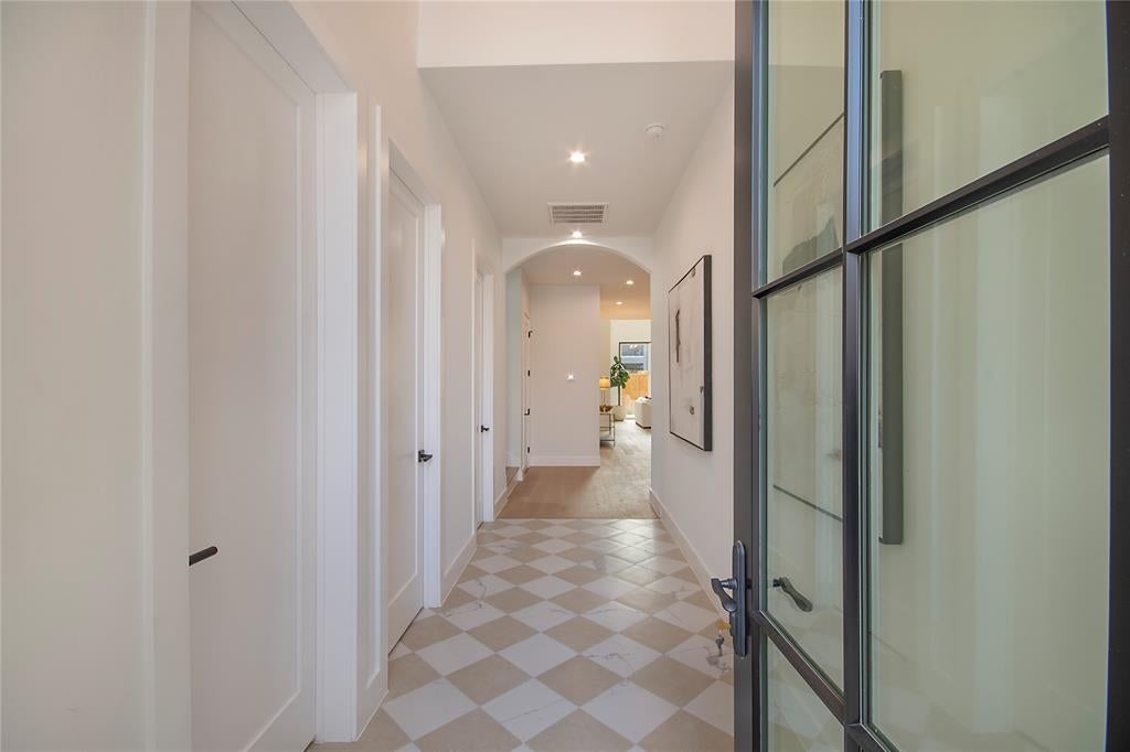 6628 Lockheed Ave, Dallas, TX 75209 photo