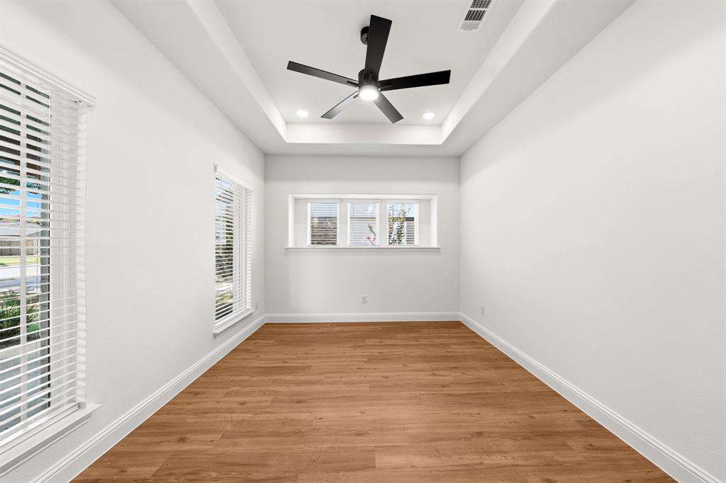 819 Beverly Dr, Grapevine, TX 76051 photo