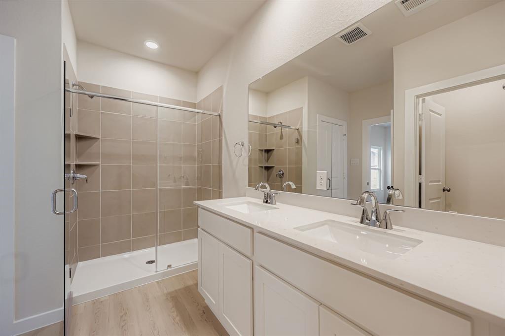 1009 Park Oak Ln, Crowley, TX 76036 photo