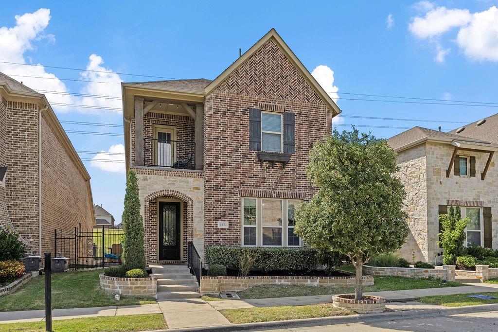 6923 Birch Creek Dr, Irving, TX 75063