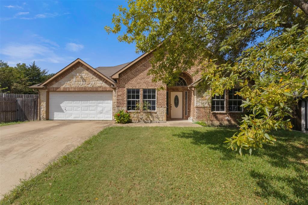 490 Lynne Dr, Rockwall, TX 75032
