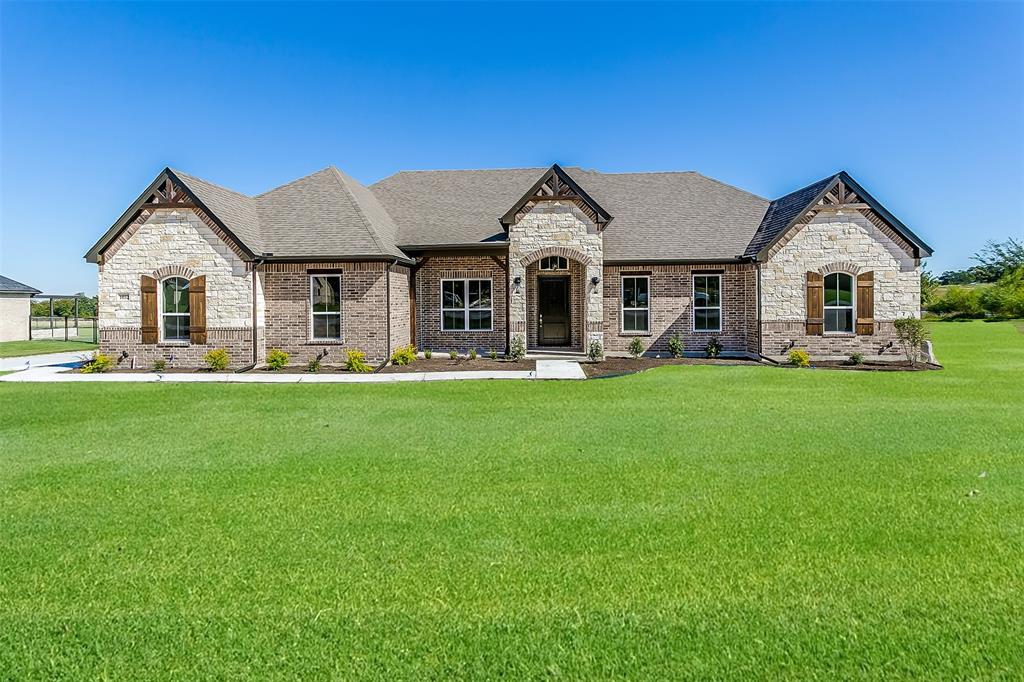 1014 Gonzollas Rd, Springtown, TX 76082