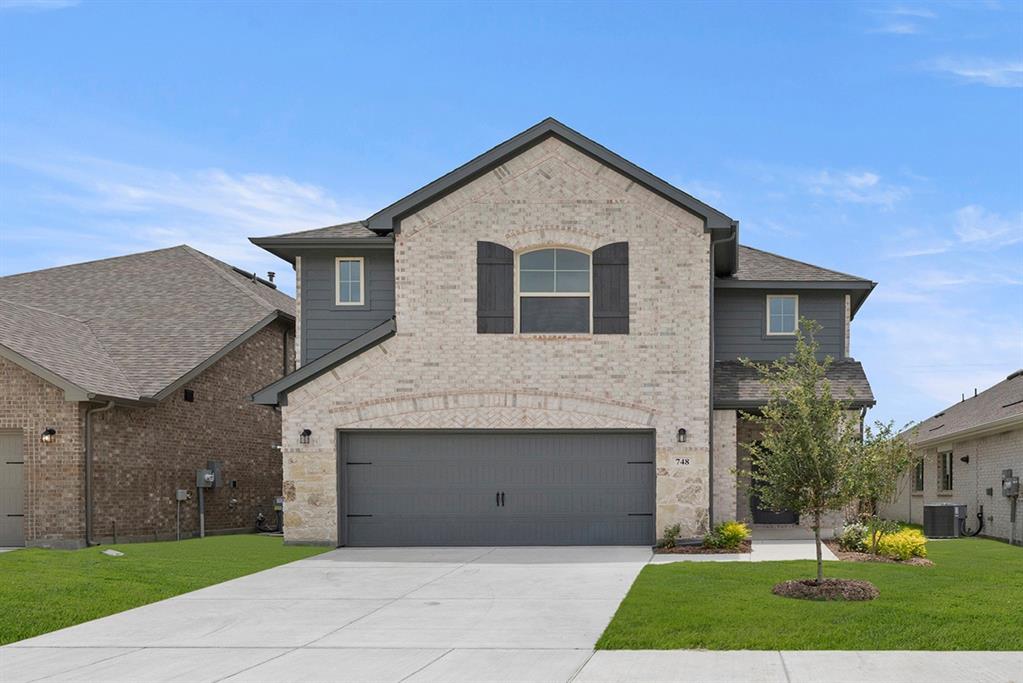 8724 Lone Star St, Aubrey, TX 76227