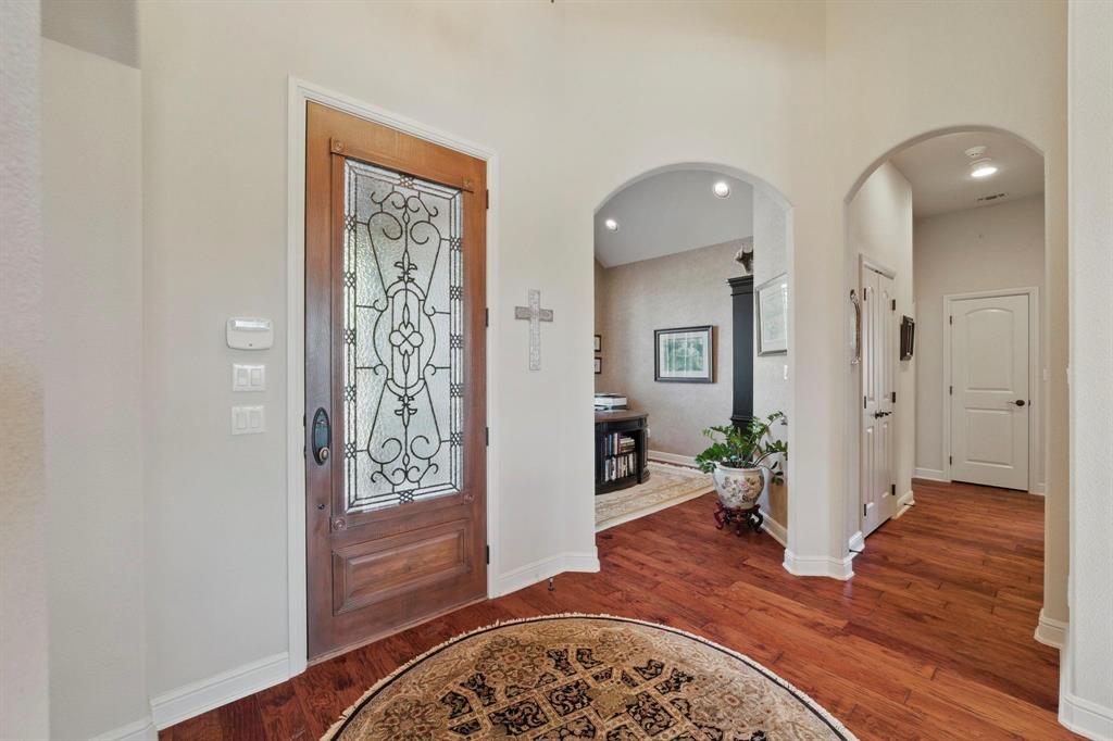 5609 Flagstick Dr, Granbury, TX 76049 photo