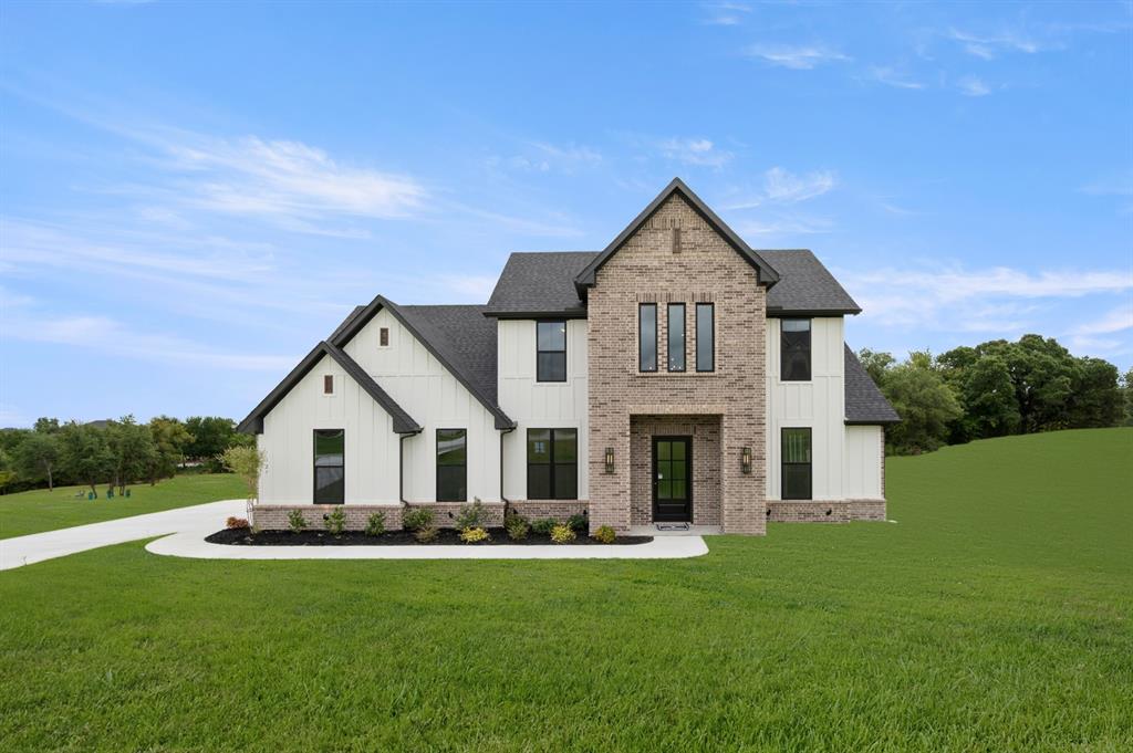 127 Oak Meadow Ln, Weatherford, TX 76085