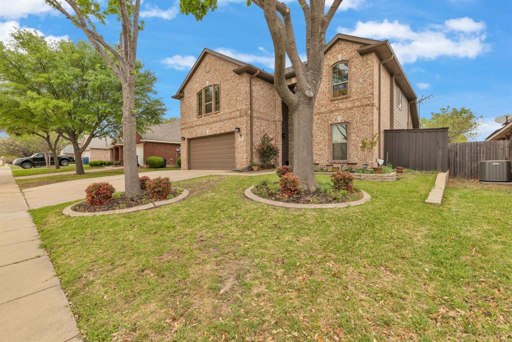 317 Benton Dr, Roanoke, TX 76262 photo