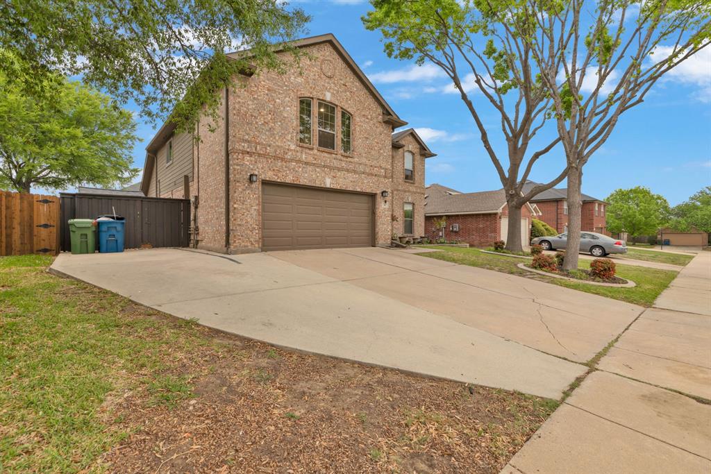 317 Benton Dr, Roanoke, TX 76262 photo