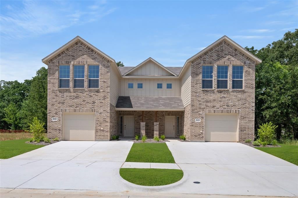 3121 3123 Long Rope Ln, Denton, TX 76205