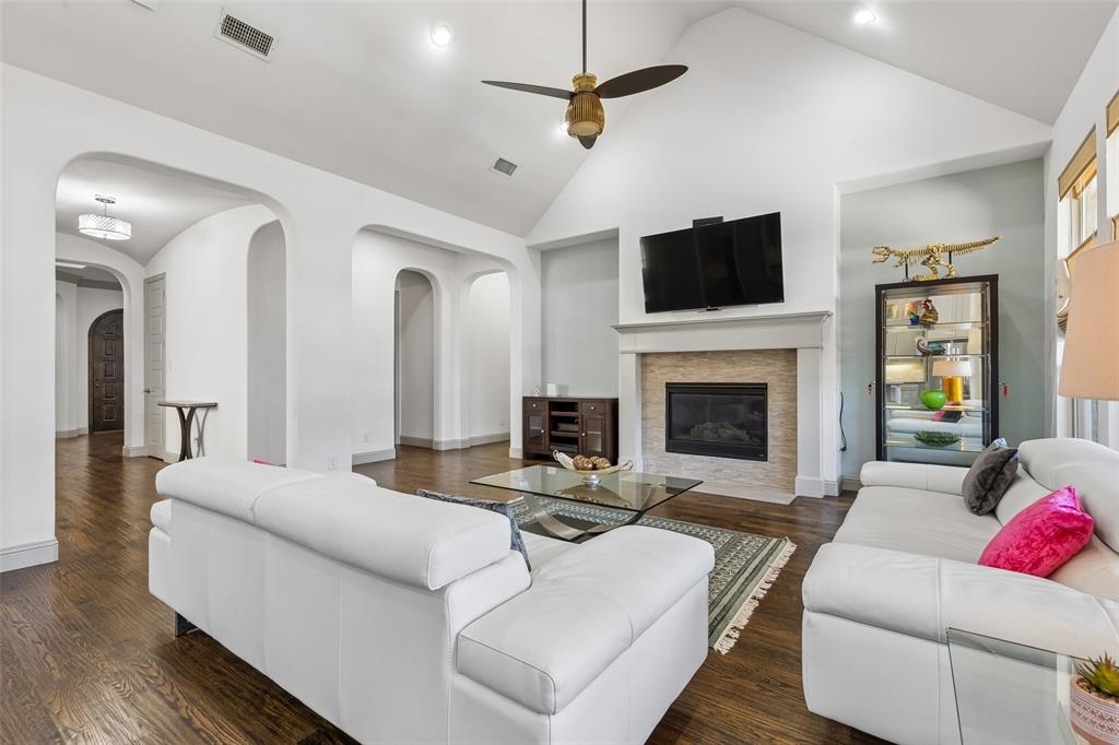 967 Kettledrum Dr, Frisco, TX 75036 photo