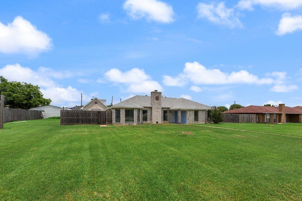 3517 Sachse Rd, Sachse, TX 75048 photo