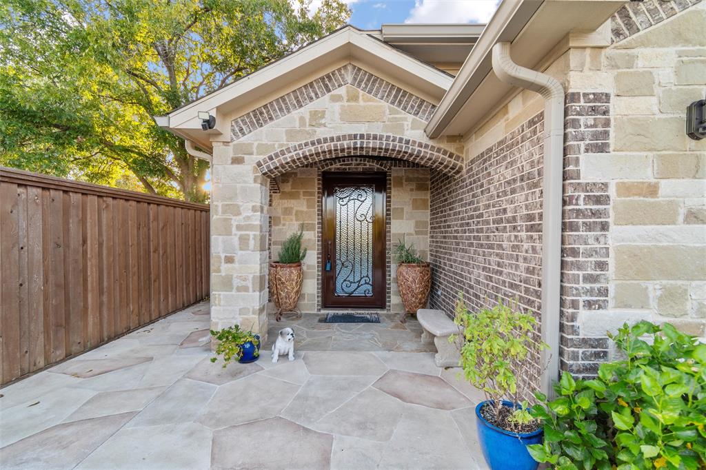 1006 Manning St, Grand Prairie, TX 75051 photo