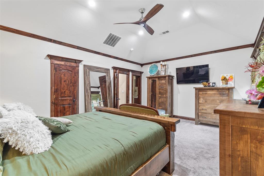 1006 Manning St, Grand Prairie, TX 75051 photo
