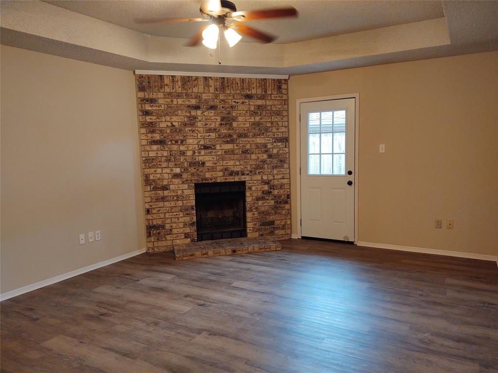 7520 April Ln, North Richland Hills, TX 76182 photo