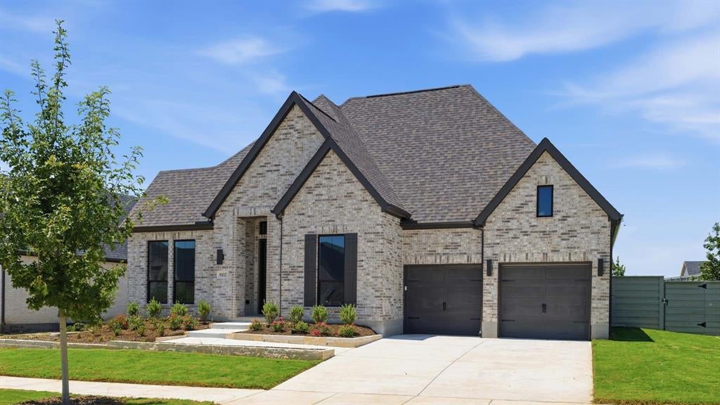 9812 Oak Glade Dr, Denton, TX 76205
