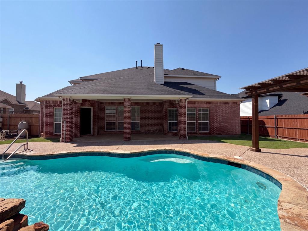 409 Lone Oak Ct, Kennedale, TX 76060 photo