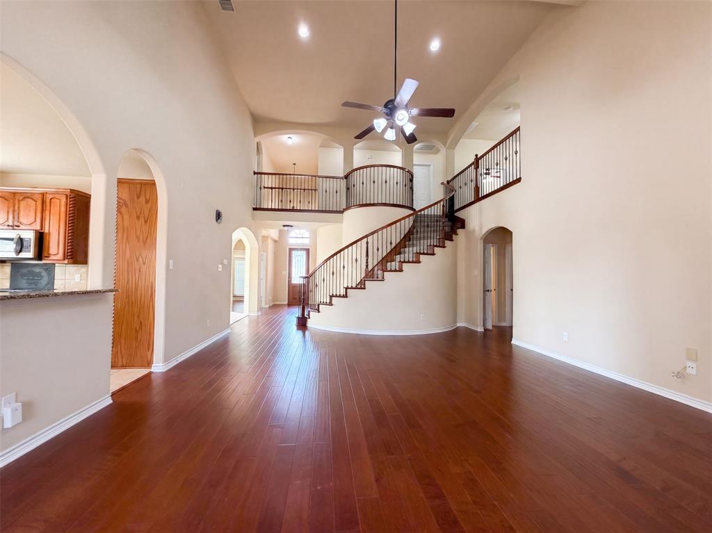 409 Lone Oak Ct, Kennedale, TX 76060 photo