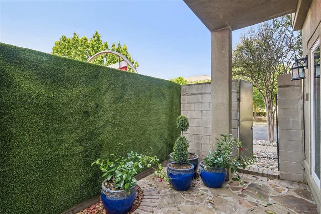 3524 Cedarplaza Ln, Dallas, TX 75209 photo