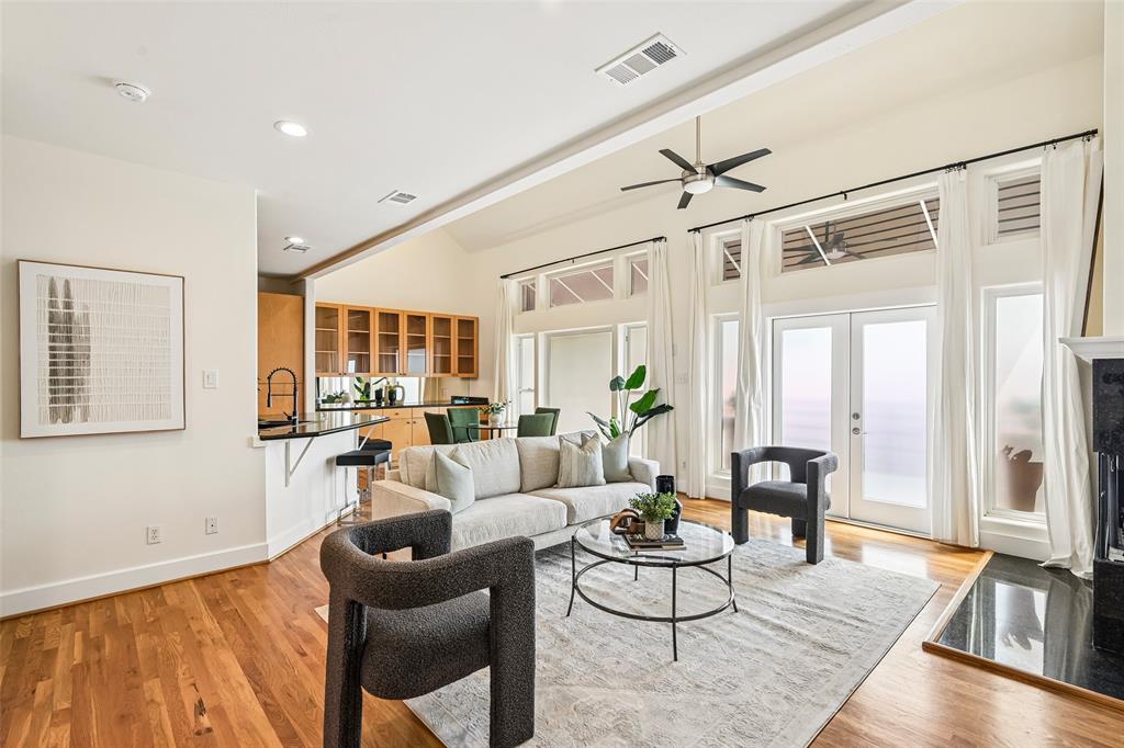 3524 Cedarplaza Ln, Dallas, TX 75209 photo