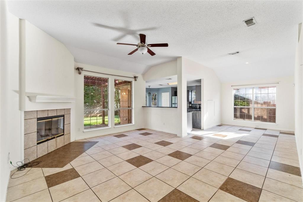 1104 Brandy Station Rd, Grand Prairie, TX 75052