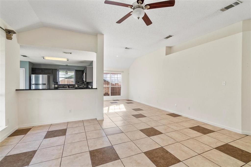 1104 Brandy Station Rd, Grand Prairie, TX 75052 photo