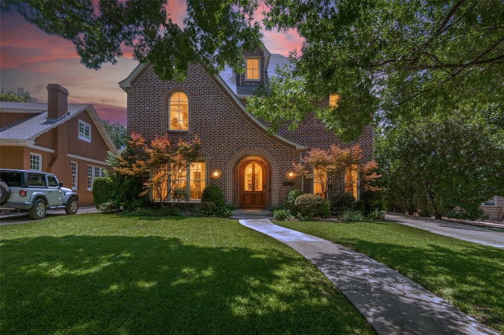 6122 Bryan Pkwy, Dallas, TX 75206