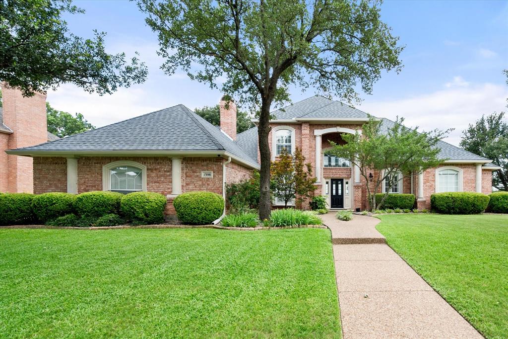 1398 Fairhaven Dr, Mansfield, TX 76063