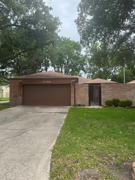 6846 Bullinger Dr, Spring, TX 77379