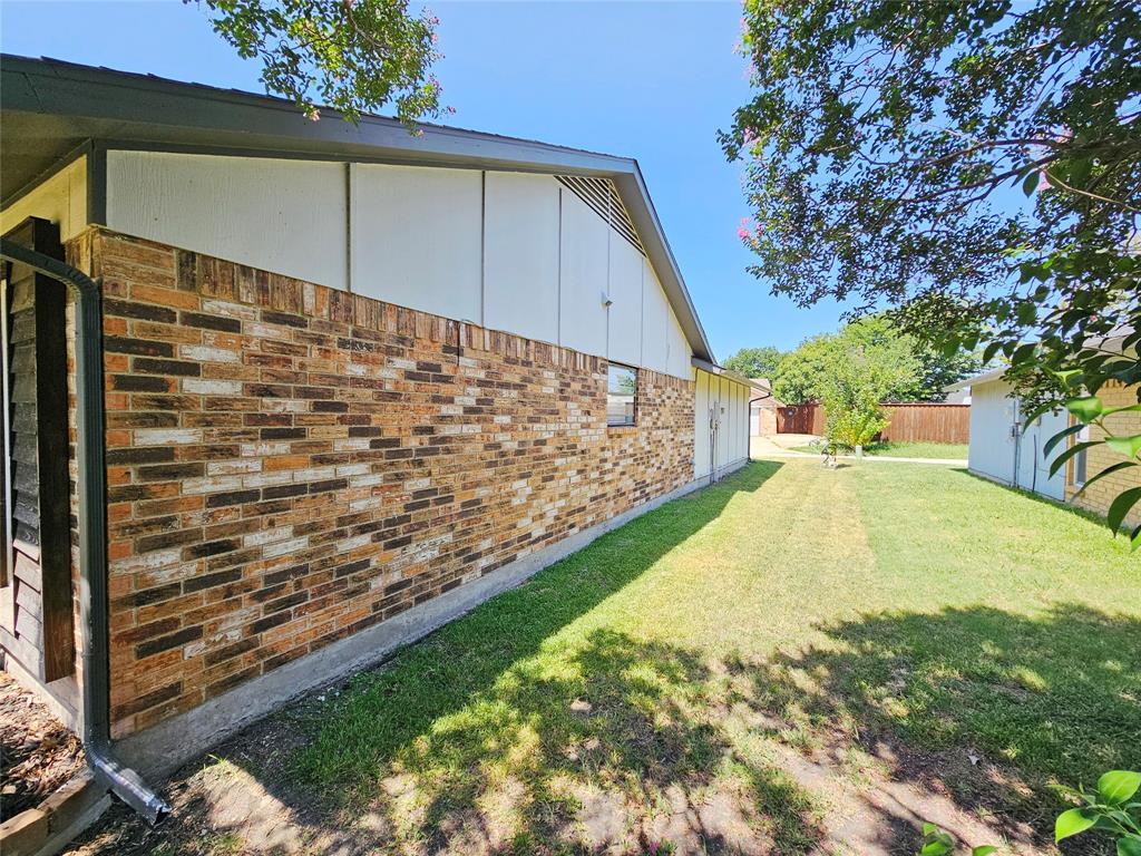 2117 Baltimore Dr, Richardson, TX 75081 photo