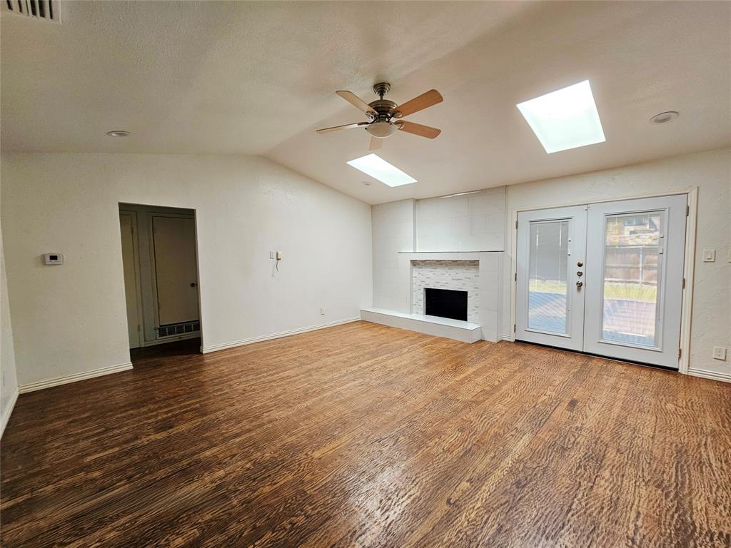 2117 Baltimore Dr, Richardson, TX 75081 photo