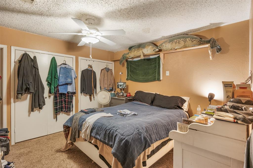 Single Family Residence in Azle TX 208 Shoreline Drive 19.jpg