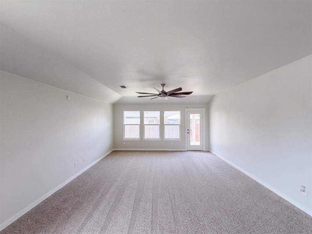 8956 Devonshire Dr, Fort Worth, TX 76131 photo