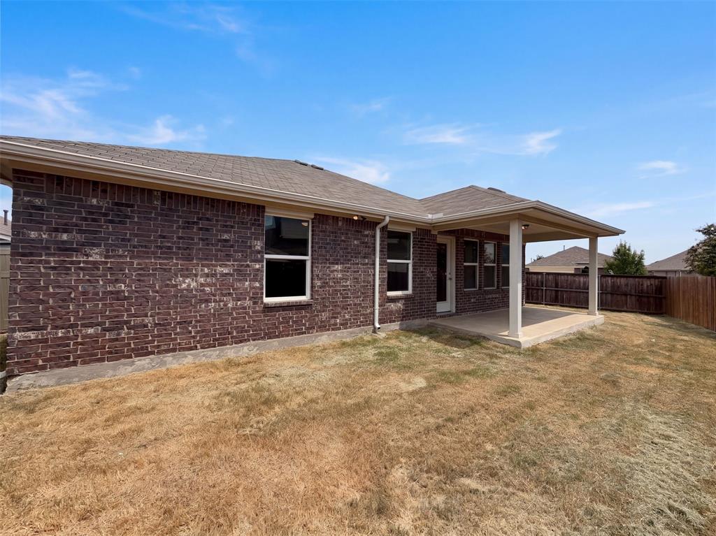 8956 Devonshire Dr, Fort Worth, TX 76131 photo