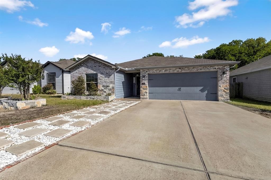 1478 Barrel Dr, Dallas, TX 75253