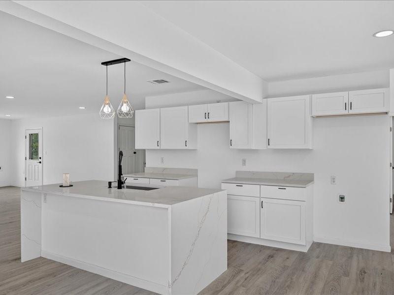 2402 E Overton Rd, Dallas, TX 75216 photo