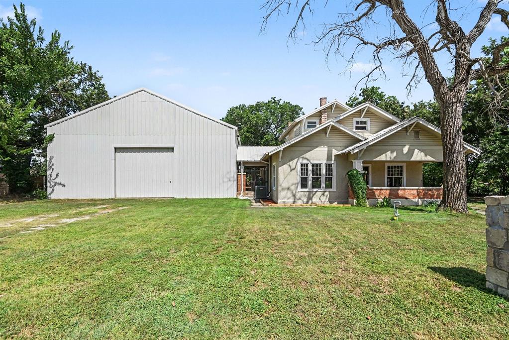 313 Oak St, Boyd, TX 76023