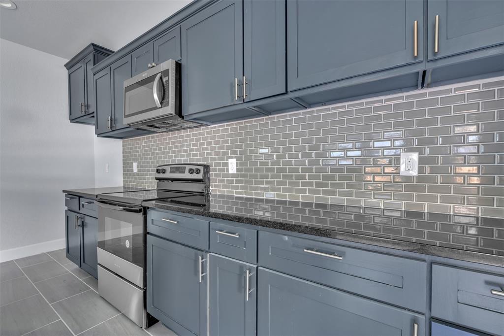 305 Pemberton St, White Settlement, TX 76108 photo