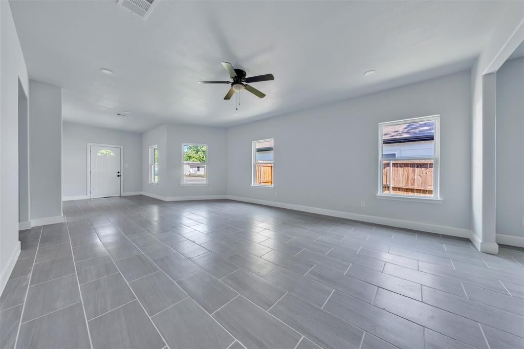 305 Pemberton St, White Settlement, TX 76108 photo